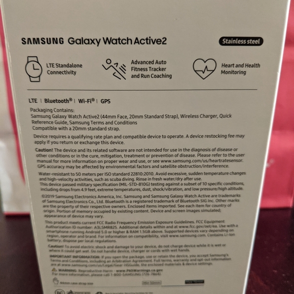 Samsung Galaxy Watch Active2- w/charger - Picture 2 of 8